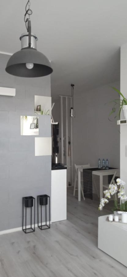 Obroncow Wybrzeza Appartement Gdańsk Buitenkant foto